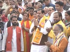 Kanpur News: बीजेपी की कमल नौका यात्रा में शामिल हुए जल शक्ति मंत्री डॉ महेन्द्र सिंह, यूपी चुनाव को लेकर किया ये बड़ा दावा