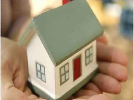 Home Insurance: भारत गृह रक्षा पॉलिसी, घर के साथ घर का सामान भी होता है इस पॉलिसी में कवर Home Insurance: भारत गृह रक्षा पॉलिसी, घर के साथ घर का सामान भी होता है इस पॉलिसी में कवर