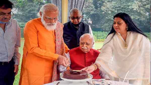 bjp-veteran-leader-lal-krishna-advani-birthday-pm-modi-and-several-union-leaders-good-wishes LK Advani Birthday: 94 ਸਾਲ ਦੇ ਹੋਏ ਲਾਲ ਕ੍ਰਿਸ਼ਨ ਅਡਵਾਨੀ, ਸੀਨੀਅਰ ਨੇਤਾਵਾਂ ਨੇ ਦਿੱਤੀ ਵਧਾਈ