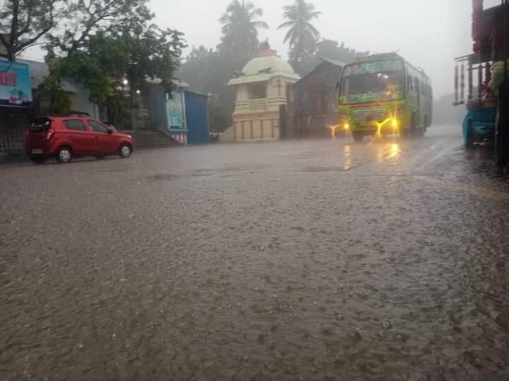 Tamil Nadu Rains After heavy rains in Tamil Nadu now the threat of cyclone storm the next 24 hours tense ANN Tamil Nadu Rains: भारी बारिश के बीच अब तमिलनाडु पर चक्रवाती तूफ़ान का खतरा