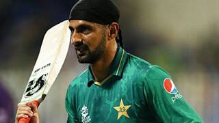 Shoaib Malik च्या फलंदाजीला सानियाकडून दाद, शोएबचं टी20 विश्वचषकात वेगवान अर्धशतक