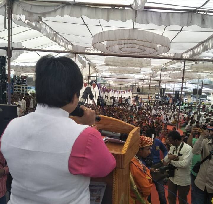 शेवटी जय दुधाणे आणि तृप्ती देसाई डेंजर झोनमध्ये गेले होते. पण अखेरीस तृप्ती देसाईंना बिग बॉसच्या घराचा निरोप घ्यावा लागला. या निर्णयामुळे घरातील सदस्यांना अश्रू अनावर झाले होते.