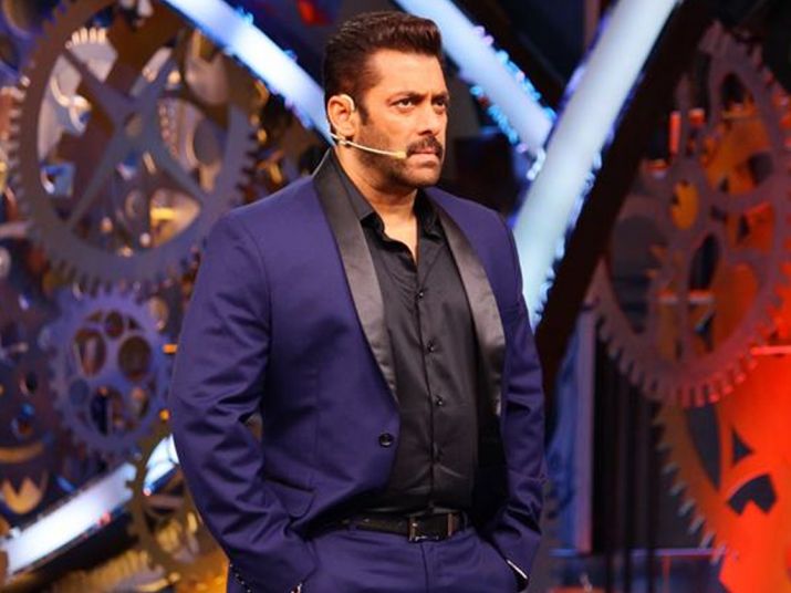 Bigg Boss 15: Neha Bhasin ने शो को स्क्रिप्टेड बताया तो भड़के Salman Khan, बोले- ''कोई आप पर हुकुमत नहीं कर रहा...'