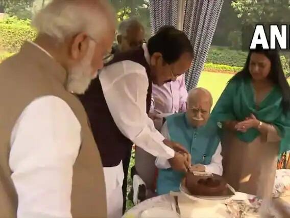 આ પ્રસંગે કેન્દ્રીય માર્ગ, પરિવહન તથા રાજમાર્ગ મંત્રી નીતિન ગડકરીએ પણ તેમને શુભેચ્છાઓ પાઠવી હતી.