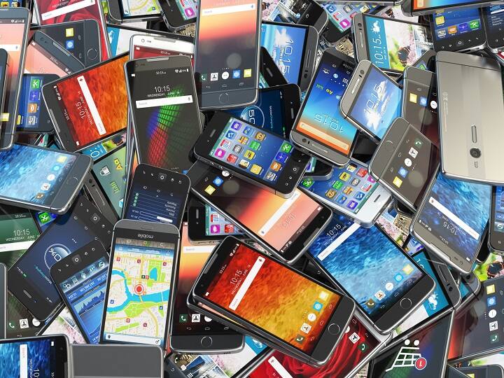 Huge haul of mobile phones police recovered more than 225 smart phones in Gudur 2 arrest பை நிறைய செல்போன் திருடிய ஆந்திர கும்பல்! திருட்டுபோன் என தெரிந்தும் வாங்கிய மக்கள்..