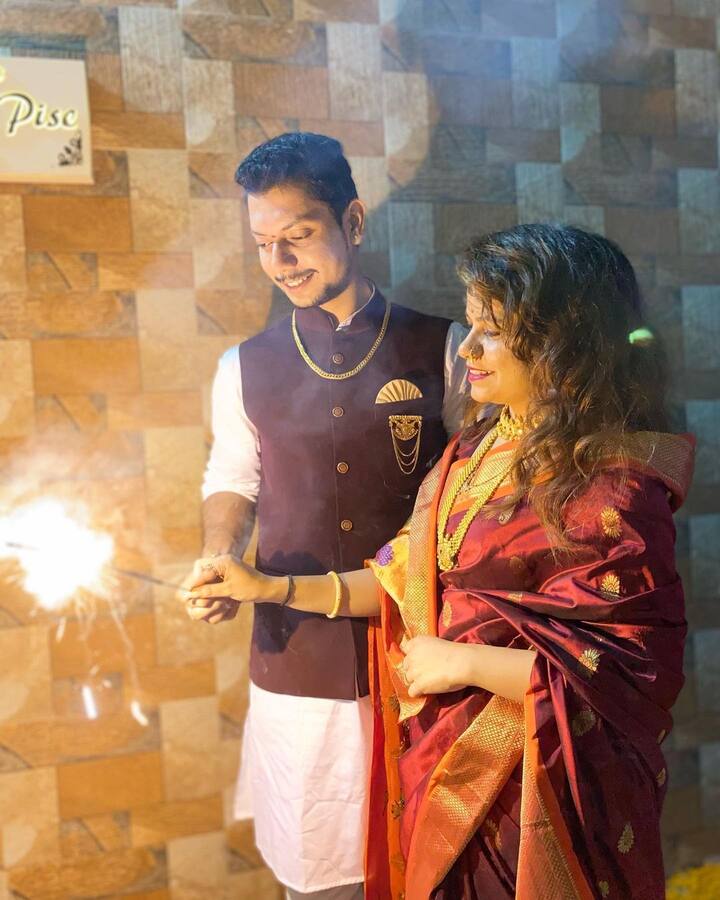 ती नेहमीच तिचे वेगवेगळे फोटो तिच्या चाहत्यांपर्यंत  पोहचवत असते (photo: kartiki_kalyanji_gaikwad9/IG)