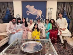 दिवाली पर Amitabh Bachchan की फैमिली पिक्चर में दिखी पेंटिंग ने खींचा फैन्स का ध्यान, करोड़ों में है कीमत