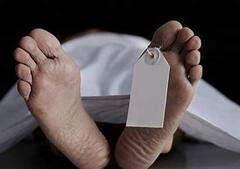 Barasat: বারাসাতে হোটেলে গুজরাতের ব্যবসায়ীর রহস্যমৃত্যু, দরজা ভেঙে উদ্ধার দেহ| Bangla News