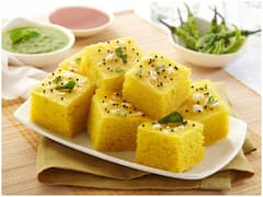 Health Care Tips: Breakfast में इन चीजों का सेवन करने से शरीर रहेगा हेल्दी और कमजोरी होगी दूर, जानें