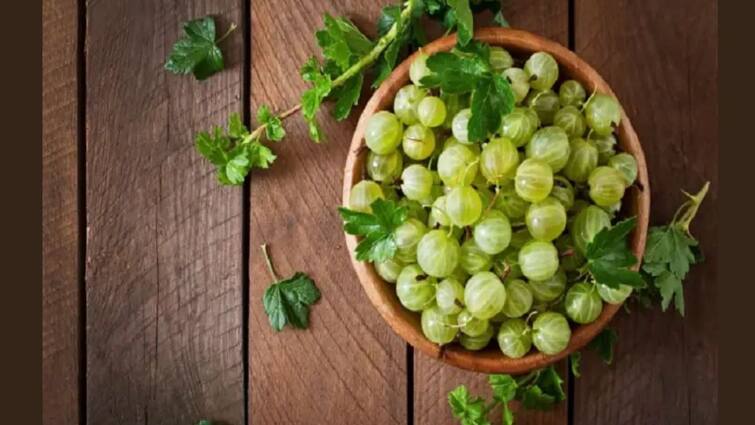 Winter Tips: Amla In Winters Can Help Eliminate Diseases, Know How To Consume Amla Correctly Amla in Winter: শীতকালে কীভাবে আমলকি খেলে বহু রোগ প্রতিরোধ করা যায়?