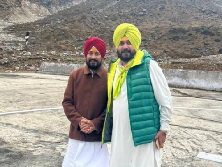 Punjab News, Harish Chaudhary said issue between Navjot Singh Sidhu and Charanjit Singh Channi resolved Punjab News: क्या नवजोत सिंह सिद्धू और चरणजीत सिंह चन्नी के बीच होगी सुलह? हरीश चौधरी ने उठाया जिम्मा