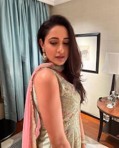 Pragya Jaiswal Photos: హొయలుపోతున్న అందాల ‘అఖండ’ భామ