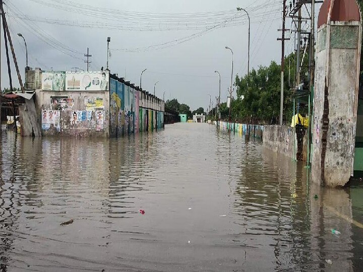 நெரிசலில் சிக்கிய அமைச்சர் வாகனம்... கட்டுமான பணிகளை நிறுத்த உத்தரவு!