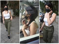 सिंपल जॉगर्स में भी कॉन्फिडेंट लगती हैं Janhvi Kapoor, सिटी आउटिंग का ये लुक ढा रहा कहर