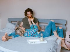 శృంగారానికి ముందు ఈ ఆహారాన్ని అస్సలు తినొద్దు, ఎందుకంటే..