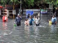 Chennai Floods : बारिश के बाद Chennai के सामने नई चुनौती, जमा हुआ गंदा पानी फैला रहा है बीमारियां