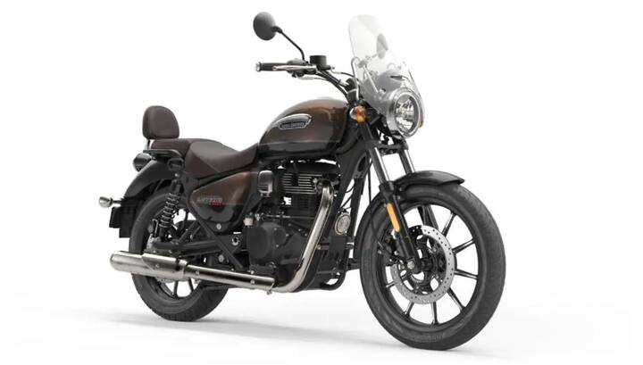 ਦਿੱਖ 'ਤੇ ਕੰਮ ਕੀਤਾ: Royal Enfield Scram 411 ਨੂੰ ਟੇਲਲੈਂਪਸ ਅਤੇ ਰੀਅਰ ਇੰਡੀਕੇਟਰਾਂ ਦੇ ਨਾਲ-ਨਾਲ ਸੋਧੇ ਹੋਏ ਹੈੱਡਲੈਂਪ ਮਾਸਕ ਤੇ ਵੱਡੀ ਵਿੰਡਸਕ੍ਰੀਨ 'ਤੇ ਦੁਬਾਰਾ ਕੰਮ ਕੀਤਾ ਗਿਆ ਹੈ। ਇਹ ਇਨ੍ਹਾਂ ਪੱਖੋਂ ਹਿਮਾਲਿਆ ਤੋਂ ਬਿਲਕੁਲ ਵੱਖਰਾ ਹੋਵੇਗਾ। ਇਸ 'ਚ ਤੁਹਾਨੂੰ ਸਪਲਿਟ ਸੀਟ ਤੇ ਆਰਾਮਦਾਇਕ ਪਿਲੀਅਨ ਸੀਟ ਵੀ ਮਿਲੇਗੀ।