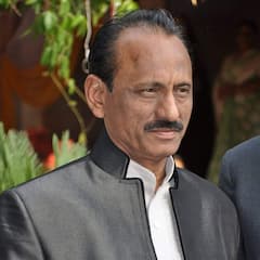 अकोला-वाशिम-बुलडाणा विधान परिषद स्थानिक स्वराज्य संस्था  निवडणुक: अकोल्यात 'बाजोरिया पॅटर्न' मोडीत काढण्यासाठी भाजपची व्यूहरचना