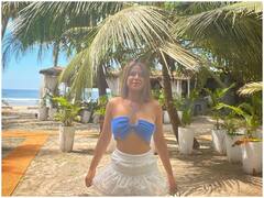 Beach पर Nia Sharma के इस बोल्ड अंदाज ने बजाई फैन्स के दिलों की घंटी, देखें फोटो