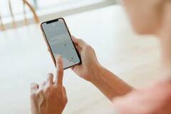 Tips for Selling Old Phone:ফোন বিক্রি করলে কিছু বিষয় খেয়াল রাখতে হবে, নাহলে দিতে হতে পারে খেসারত