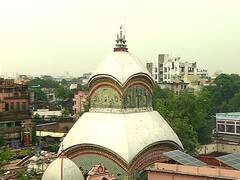 Kalighat : কলকাতার অভিভাবকরূপে কালীঘাটে বিরাজ করছেন মা, জানুন কালীঘাট নিয়ে এই আকর্ষণীয় তথ্যগুলি