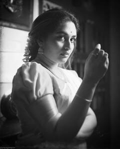 Prayaga Martin Photos: கிட்டார் கம்பி மேலே நின்று... ப்ரயாகா மார்ட்டின் புகைப்படங்கள்