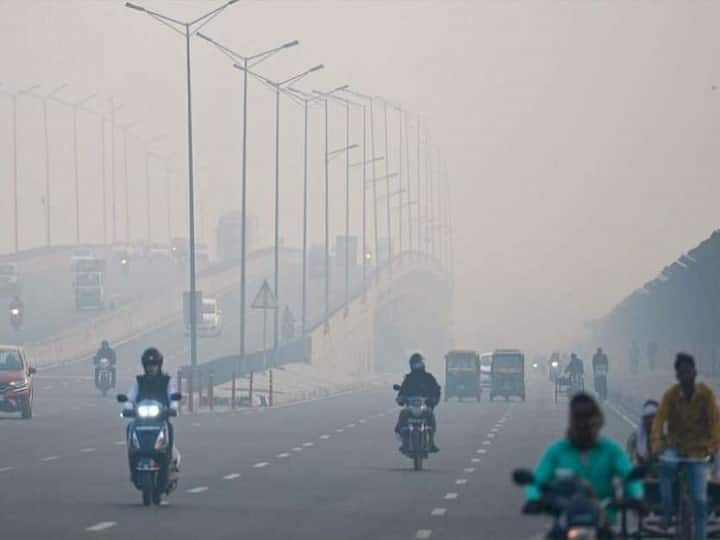Delhi Weather and Pollution Today: दिल्ली में आज मौसम रहेगा साफ, निकलेगी धूप, हवा स्वास्थ्य के लिए गंभीर