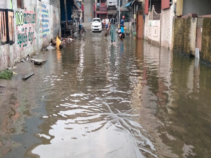 கோவையில் குளமாக மாறிய சாலைகள் - வடியாத வெள்ள நீரால் பொதுமக்கள் அவதி