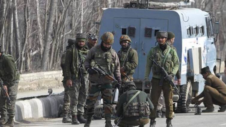 Terrorist killed in encounter with security forces in Jammu and Kashmir Poonch J-K encounter : পুঞ্চে নিরাপত্তা বাহিনীর সঙ্গে সংঘর্ষে খতম এক জঙ্গি