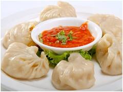 Kitchen Hacks: Steamer के बिना इस तरह बनाएं Momos, जानें रेसिपी