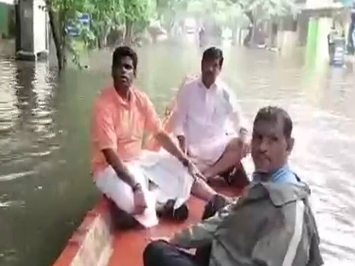 TN BJP leader annamalai gets trolled by netizens after inspecting flood aftected area chennai Watch Video: வெள்ளத்தில் போட்டோ ஷூட் நடத்திய பாஜக தலைவர் அண்ணாமலை!