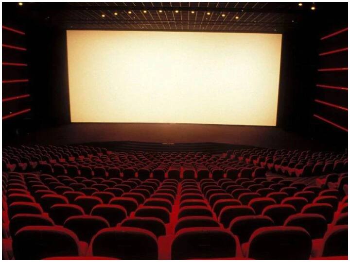 Raipur Unlock: रायपुर में दो साल बाद 100% क्षमता के साथ खुले सिनेमाघर, इन शर्तों का करना होगा पालन multiplexes cinema halls after two yeares opened in Raipur with 100 per cent capacity with guidelines ANN Raipur Unlock: रायपुर में दो साल बाद 100% क्षमता के साथ खुले सिनेमाघर, इन शर्तों का करना होगा पालन