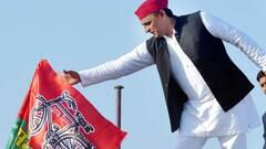 Akhilesh Yadav के दफ्तर में फिर लगी बागियों की भीड़! | Baat To Chubhegi