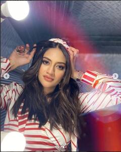 Nusrat Jahan Update: নুসরতের সঞ্চালনায় প্রেমের গল্প শোনাবেন ঋতাভরী, তনুশ্রীরা