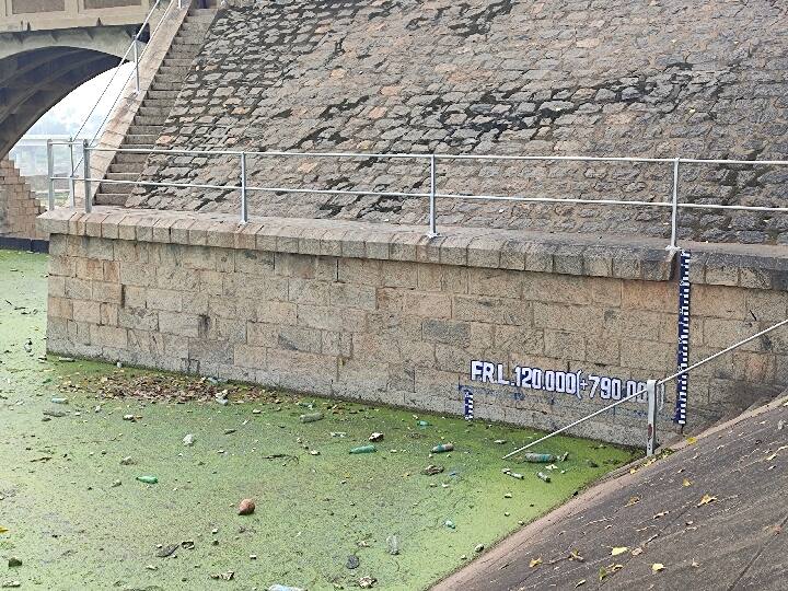 The Mettur Dam reached its full capacity for the 44th time in 88 years 88 ஆண்டுகளில் 44 ஆவது முறையாக முழு கொள்ளளவை எட்டிய மேட்டூர் அணை