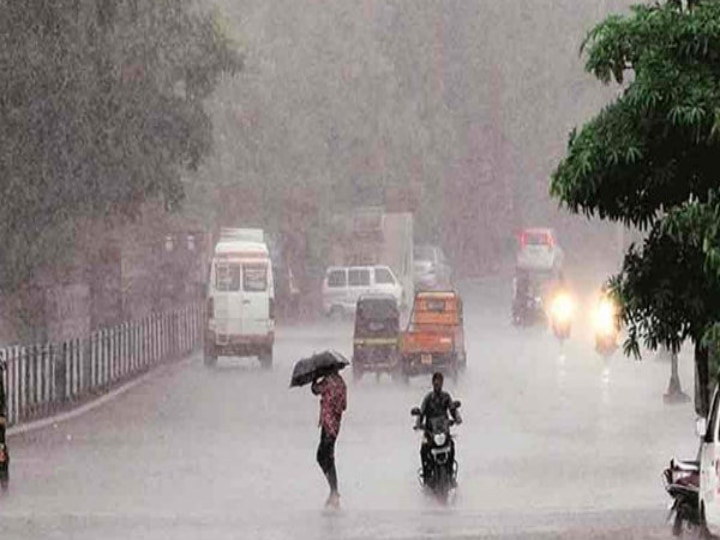 ‛பாதிநாள் தண்ணீருக்காக தவிக்கிறார்கள்... மீதிநாள் தண்ணீரால் தவிக்கிறார்கள்’ -சென்னை உயர்நீதிமன்றம் வேதனை