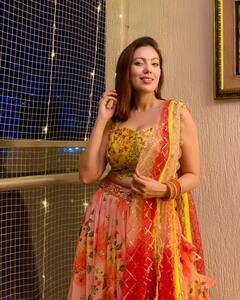 PICS: 'Taarak Mehta Ka Ooltah Chashmah' Actor Munmun Dutta Moves Into Her New Home