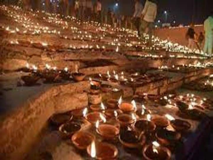 dev deepwali 2021 why dev deepwali celebrated know date time and shubh muhurat Dev Deepwali 2021: जानें कब और क्यों मनाई जाती है देव दीपावली, ये हैं पर्व की शुभ मुहूर्त, पूजा विधि और महत्व