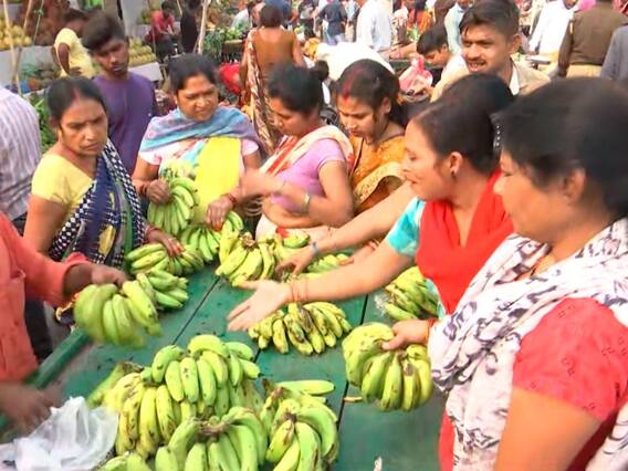 Chhath Puja 2021: कानपुर में छठ पर्व की भव्य तैयारी, जिला प्रशासन ने किया छुट्टी का एलान, घाटों को चमकाया Chhath Puja 2021: कानपुर में छठ पर्व की भव्य तैयारी, जिला प्रशासन ने किया छुट्टी का एलान, घाटों को चमकाया