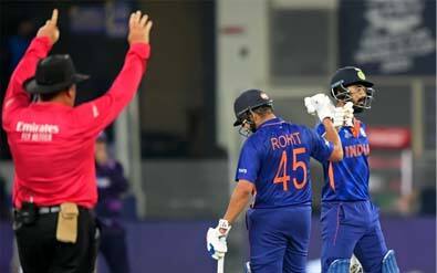मात्र, विराट आयसीसी चषक जिंकण्यात अपयशी ठरलाय.  (Photo tweeted by @imVkohli)