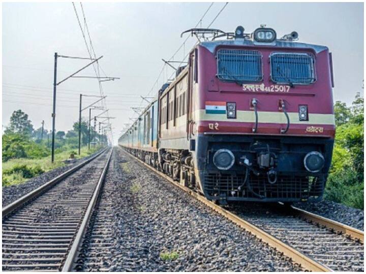 ​Indian Railway Jobs 2022 apply for the 13 posts in Eastern Railways ​​Indian Railway Jobs 2022: रेलवे में नौकरी करने का शानदार मौका, ग्रुप-सी और डी के पद पर निकली वैकेंसी