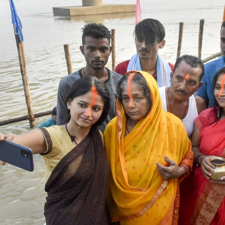 উপবাসের সময় শুধু শরীরই নয়, মনকেও পবিত্র করতে হবে। তাই এই দিনে কারো সাথে অশ্লীল শব্দ ব্যবহার করবেন না