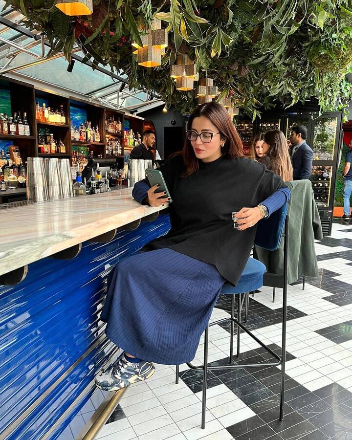 नेहा सध्या चर्चेत आलीये ते तिच्या नवीन वेकेशन फोटोमुळे, नेहाचे लंडन मधले फोटो सध्या सोशल मीडियावर व्हायरल होतायत (Photo Credit : @nehhapendse/Instagram)