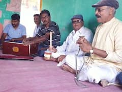 जगप्रसिद्ध काळू-बाळूचा तमाशा अर्थचक्र बिघडल्याने अडचणीत