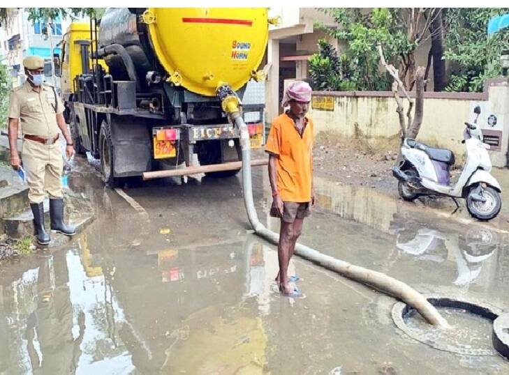 Good work and all that, but also - maybe look at providing protective wear/equipment to these front line workers? ‛உயிரை கொடுத்து வேலை பண்றாங்க.... ஒரு கையுறை கூட இல்லை’ ட்விட்டரில் கேள்வி!