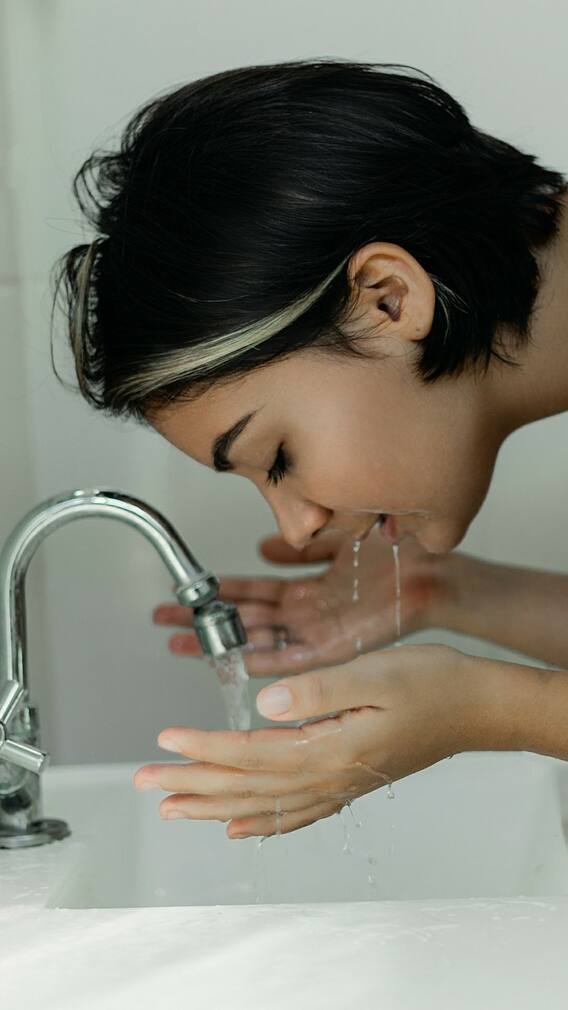 চোখ ভাল রাখতে ভুলেও এই কাজ করবেন না