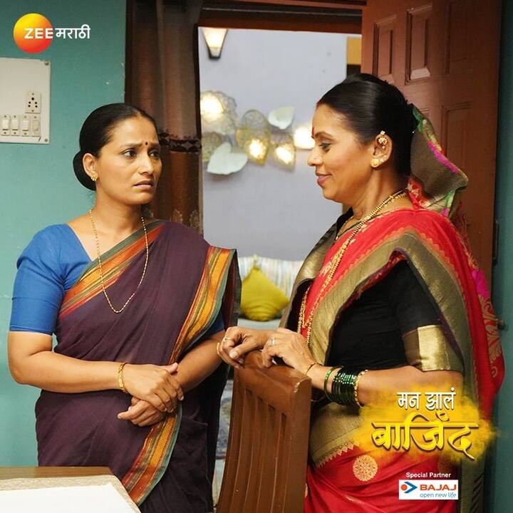 दिवाळी मध्ये देखील कृष्णाचा पदर पेट घेतो तेव्हा देखील राया तिला वाचवतो. पण पुढे काही अघटित घडलं तर त्यातून कृष्णा सुखरूप बाहेर पडेल का? हे पाहणं उत्कंठावर्धक ठरणार आहे. (Photo:@zeemarathiofficial/FB)