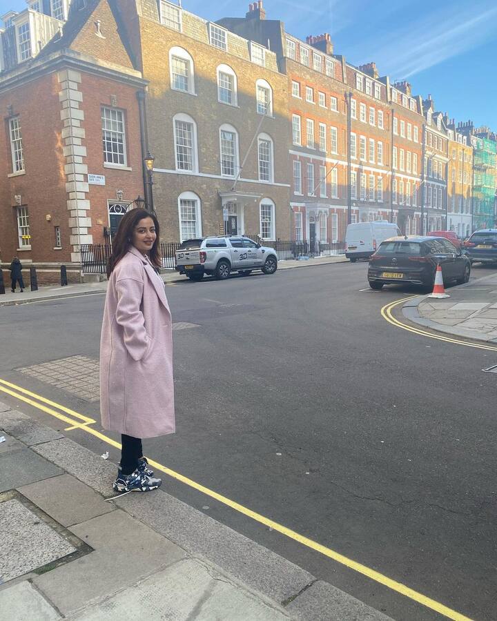 नेहमी स्टायलिश राहण्यावर भर देणारी अभिनेत्री नेहा पेंडसे आपल्या नवनवीन फोटोशूटमुळे नेहमीच चर्चेत असते. (Photo Credit : @nehhapendse/Instagram)