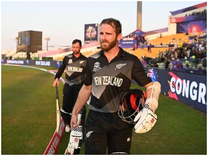 2021 टी20 विश्व कप का पहला सेमीफाइनल मुकाबला आज शाम साढ़े सात बजे से अबू धाबी में खेला जाएगा. इस मैच में इन पांच खिलाड़ियों के प्रदर्शन पर सभी की नजरें टिकी रहेंगी. यह मुकाबला शाम साढ़े सात बजे से अबू धाबी के शेख जाएद क्रिकेट स्टेडियम में खेला जाएगा.