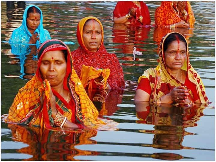 Chhath Puja 2021: UP Government Beefs Up Security Arrangements at Ghats Amid Chhath Puja Celebration Chhath Puja 2021: UP Government Beefs Up Security Arrangements at Ghats Amid Chhath Puja Celebration